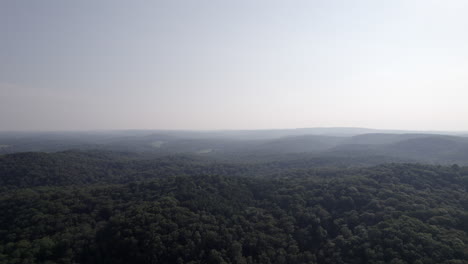 Arial-drone-view,-flying-over-Garden-of-the-Gods,-Southern-Illinois