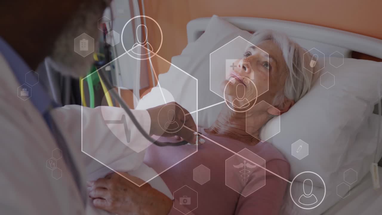 анимация медицинских икон над монтажем различных врачей и пожилой пациентки в больнице.