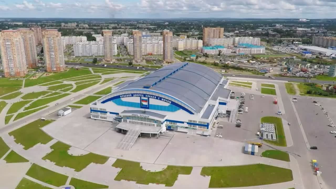 러시아 의 한 도시 의 현대적 인 스포츠 경기장 의 공중 사진