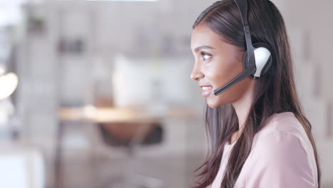 Call-center-or-customer-support-agent-talking-to