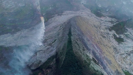 aerial front view of the top of cachoeira da fumaça, chapada diamantina, bahia, brazil