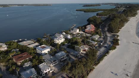 shops,-restaurants-and-beach-of-Cortez-Beach-on-Longboat-Key-in-Bradenton,-Florida