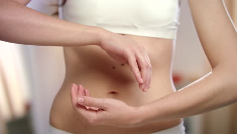 salud de la mujer armonía. cuidado de la salud de la mujer. nutrición dieta. bienestar estilo de vida