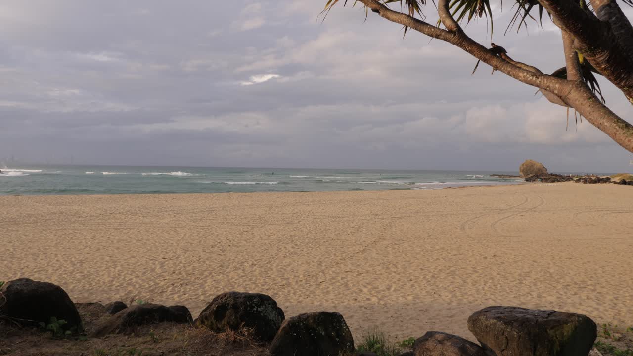 Tranquil Scenery Of The Beach At Sunset In Currumbin Alley, Gold Coast, Queensland, Australia - Wide Shot