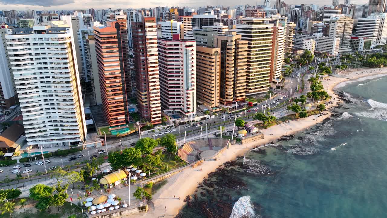 Edifícios Costeiros em Fortaleza, Ceará, Brasil