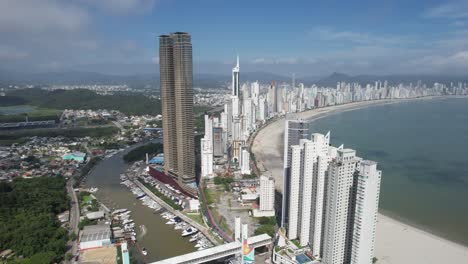 aerial vídeo of balneario camboriu beach, on the coast of santa catarina state, in south brazil