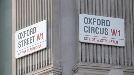 oxford circus and oxford street sign 2