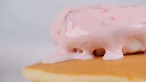 pancakes with strawberry ice cream