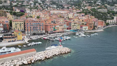 Villefranche-sur-mer-Francia-Drone,-Aéreo,-Vista-Desde-El-Aire