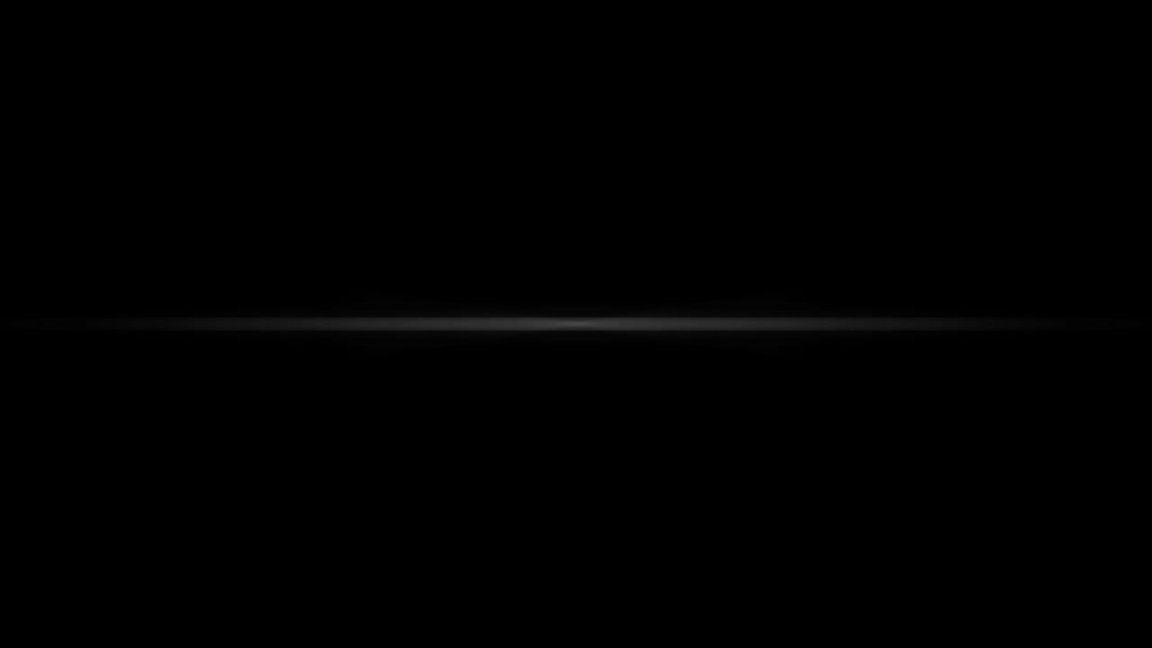 Kinematische, weiße, anamorphotische Lens Flare bewegt sich über den Bildschirm. Nutze sie als Overlay für Übergänge, Intros oder um Projekten einen filmischen Look zu verleihen.