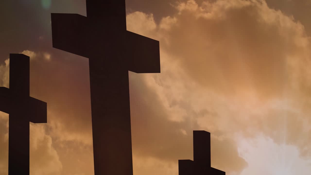 구름 위에 있는 검은 십자가 모양의 불빛의 비디오