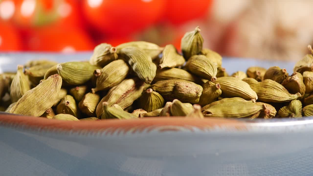 las vainas de cardamomo verde
