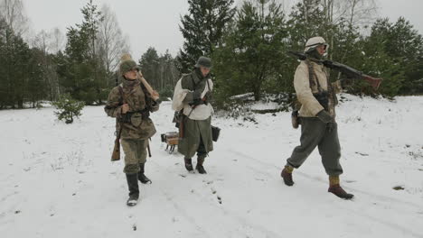 german soldiers in winter warfare