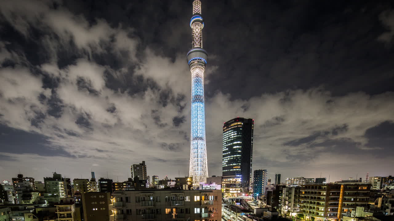 Sky Tree Notte 01