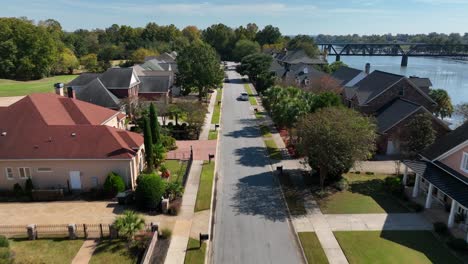 Riverfront-mansion-in-Augusta-Georgia-USA