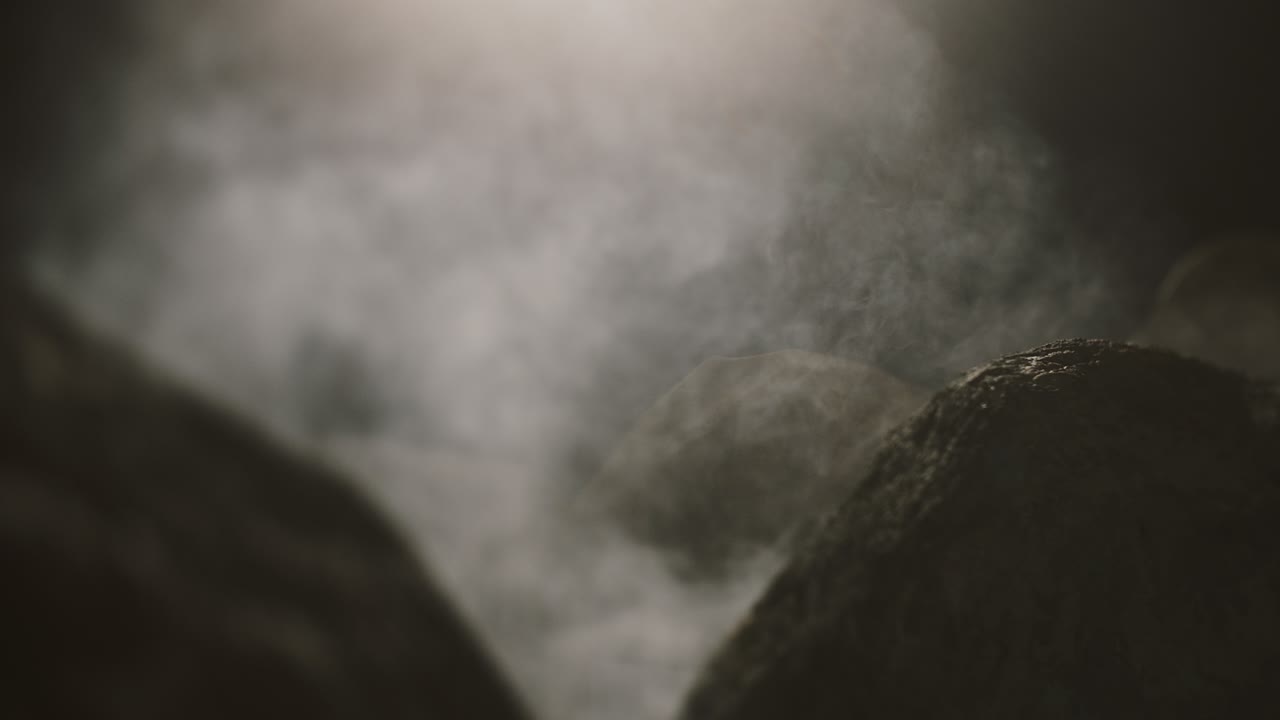 스모그 산에서 밤까지의 풍경