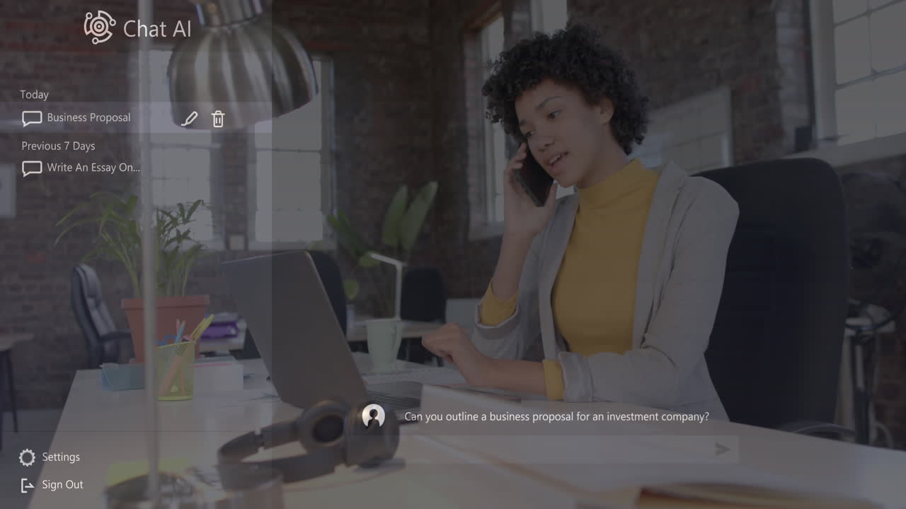 chat logotipo y texto sobre mujer de negocios casual biracial hablando en teléfono inteligente usando portátil