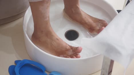 foot soak treatment at spa
