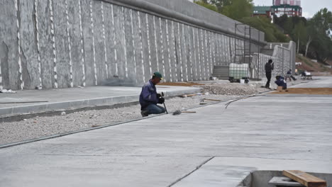 trabajador de la construcción de carreteras