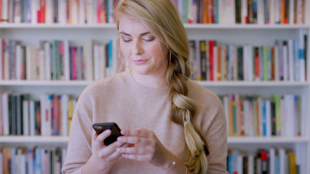 biblioteca, maestra y búsqueda telefónica en línea