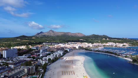 destino popular de vacaciones en la playa mallorca islas baleares españa, avión no tripulado