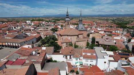 Aerial-View-Over-Navalcarnero-Segovia-Square,-España