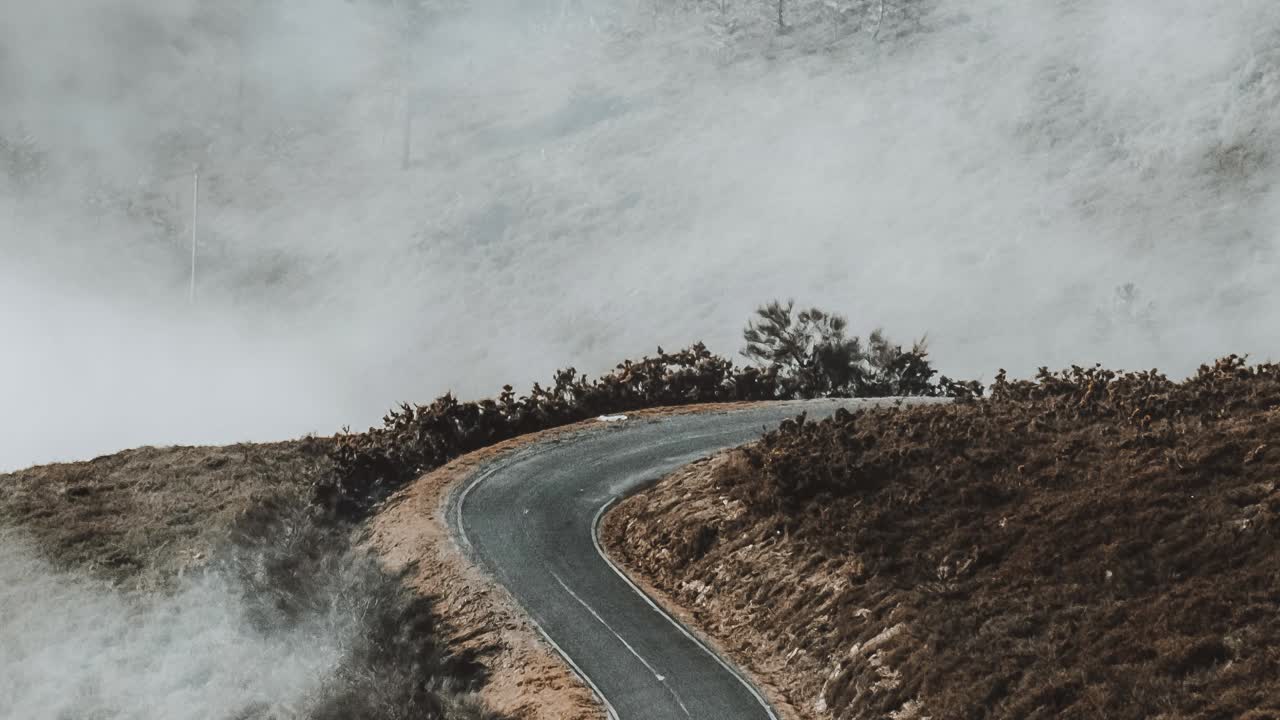 Text-based scene transition effect