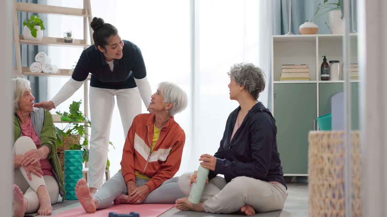 시니어 여성, 운동 그룹