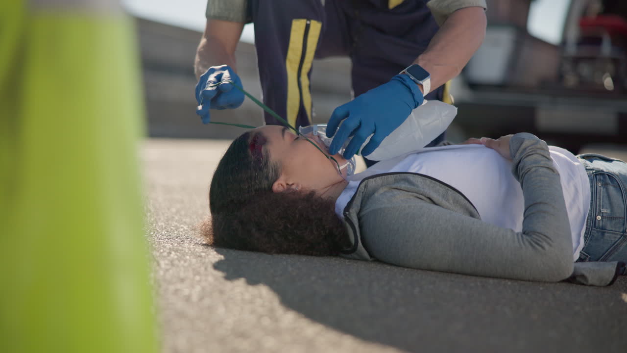 manos, emergencia o oxígeno