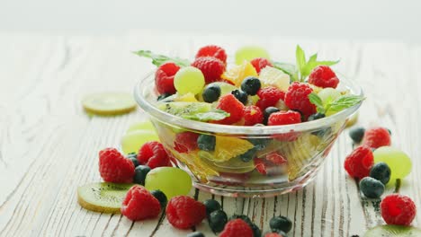 Bowl-of-fruit-mix-and-berries