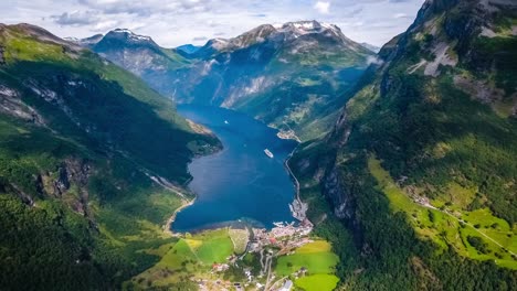 Fiordo-De-Geiranger,-Hermosa-Naturaleza-Noruega.