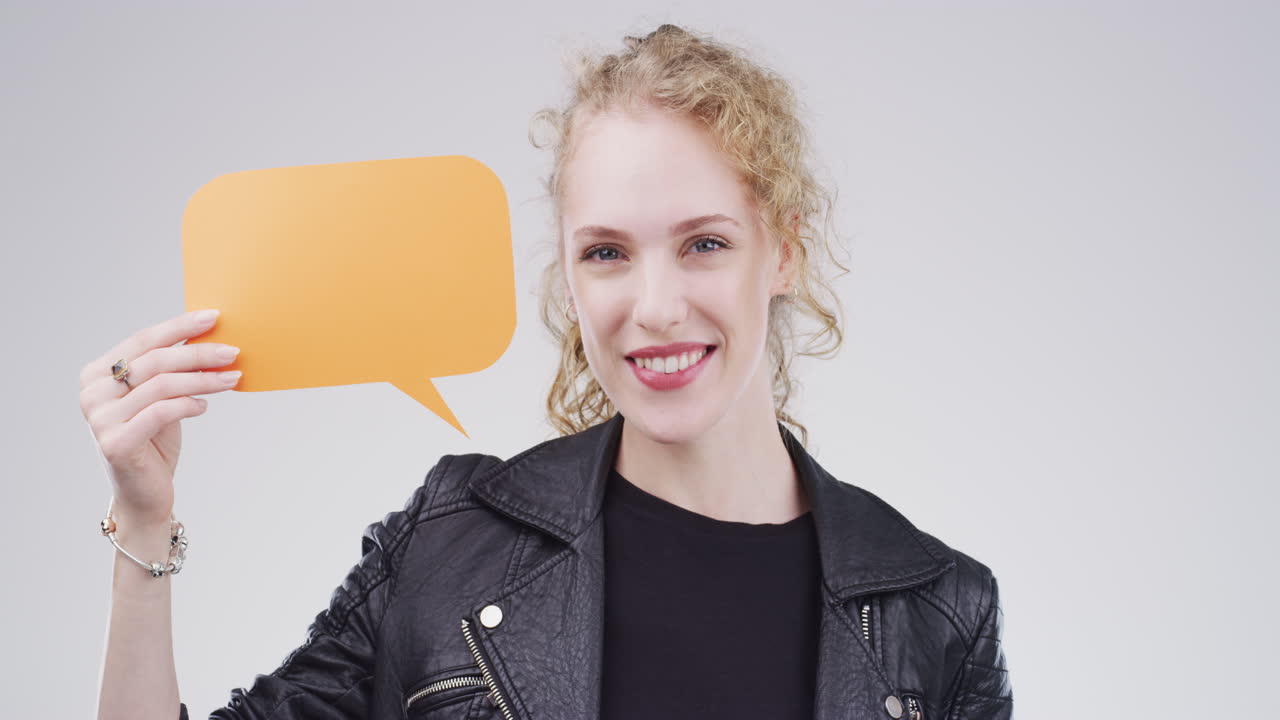 todo comenzó con una palabra.