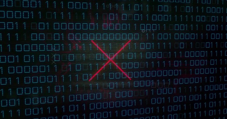Flusso di codice binario digitale con simbolo di avviso rosso