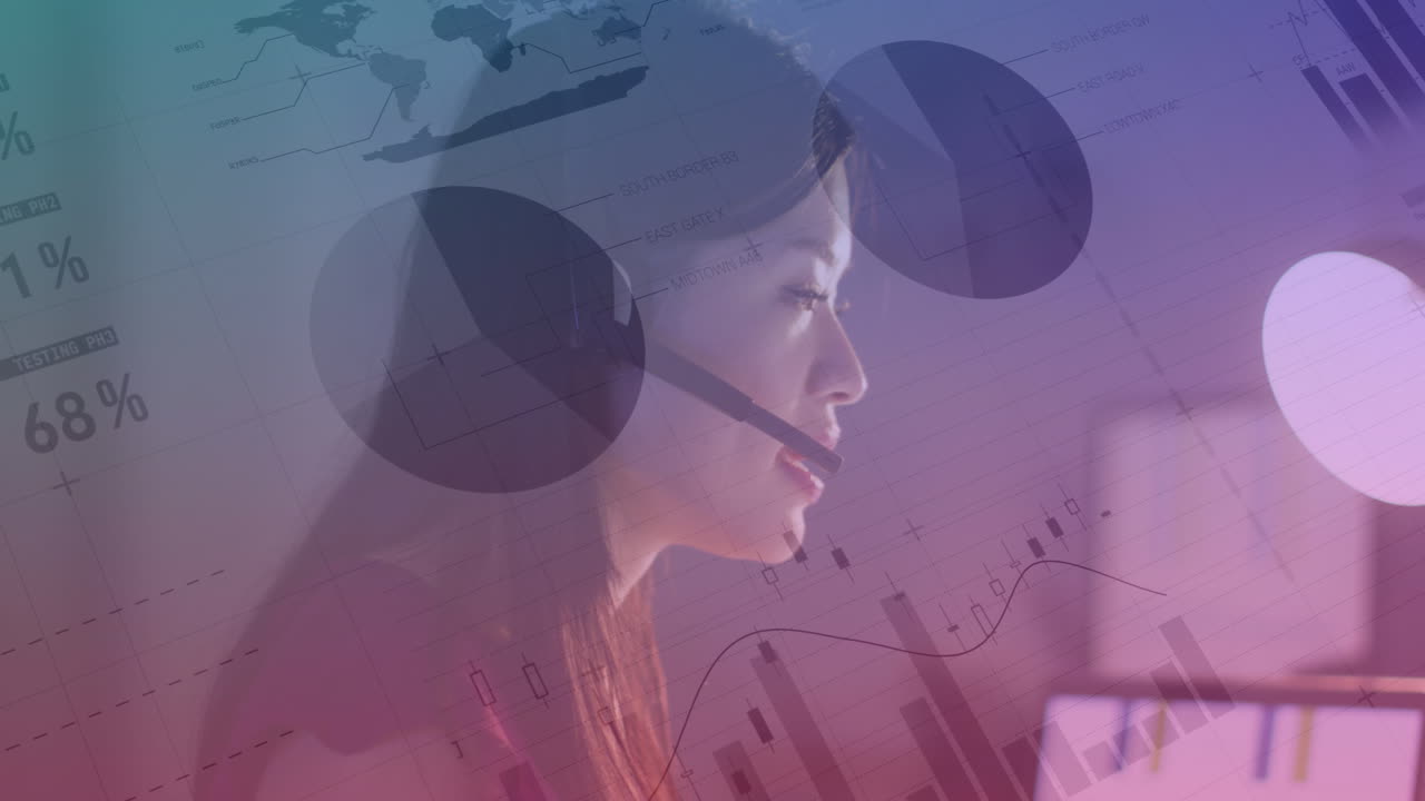 사무실에서 일하는 두 인종의 사업가에 대한 데이터 처리 애니메이션