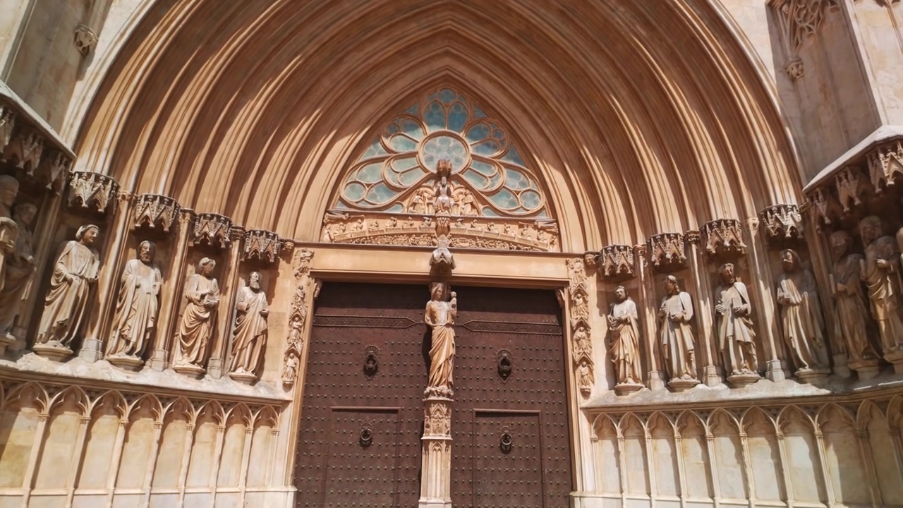 Gotische Architektur der Kathedrale von Tarragona in Spanien