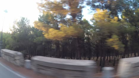 castillo de jaen, 스페인 jaen의 성 비행 및 여름 오후에 이 중세 성에서 지상 촬영, nd 필터를 사용하여 4k 24fps에서 드론과 액션 캠으로 만든 jaen 도시도 보여줍니다.
