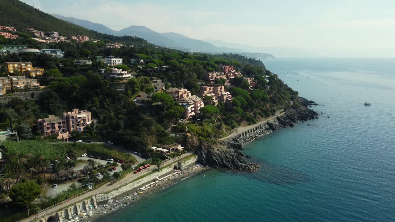 Paesaggio costiero collinare