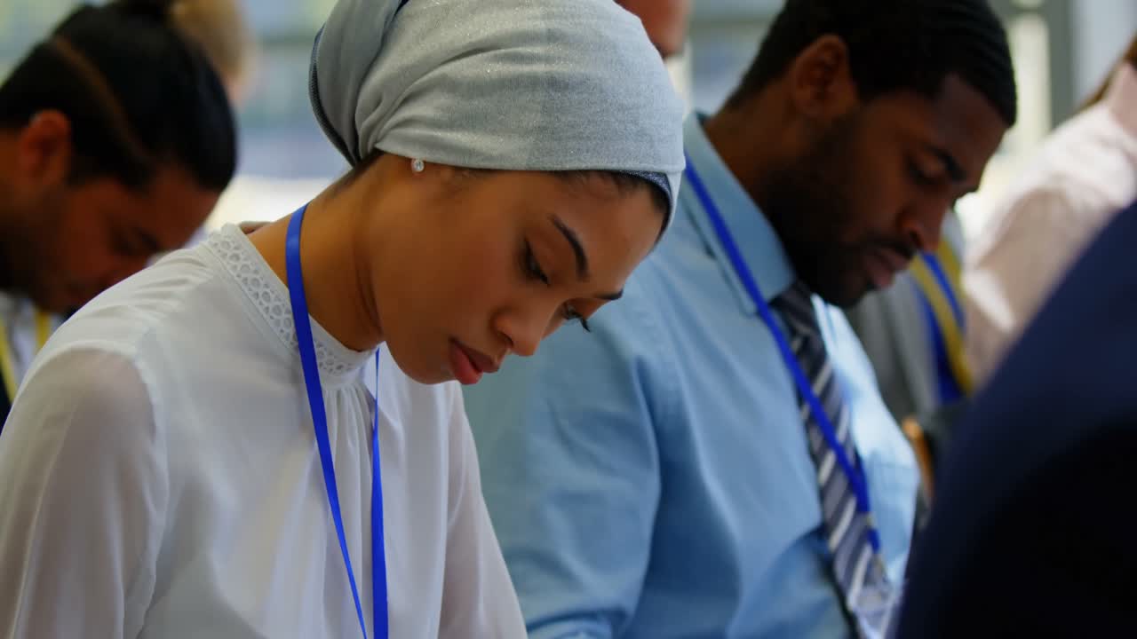 비즈니스 세미나 에 참석 하는 사업가 들 4k