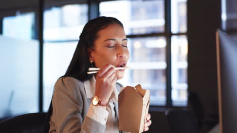 Comida-Rápida,-Entrega-Y-Mujer-De-Negocios-En-La-Oficina