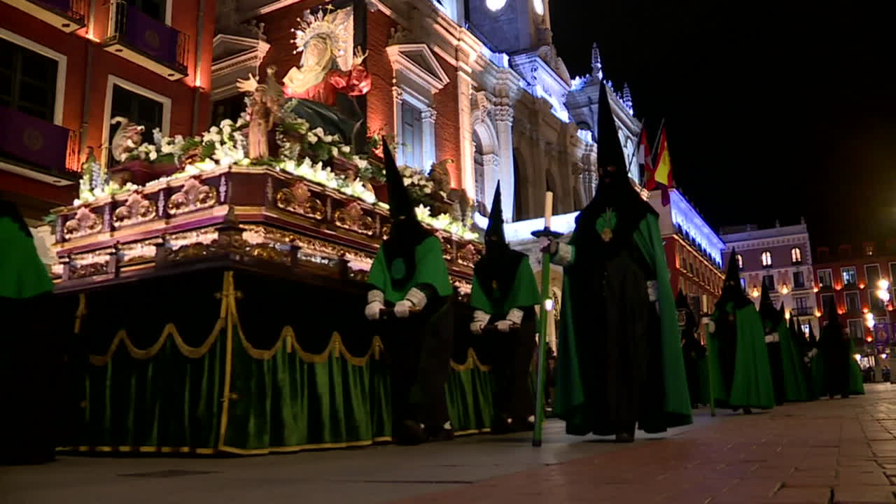 밤의 종교 행렬