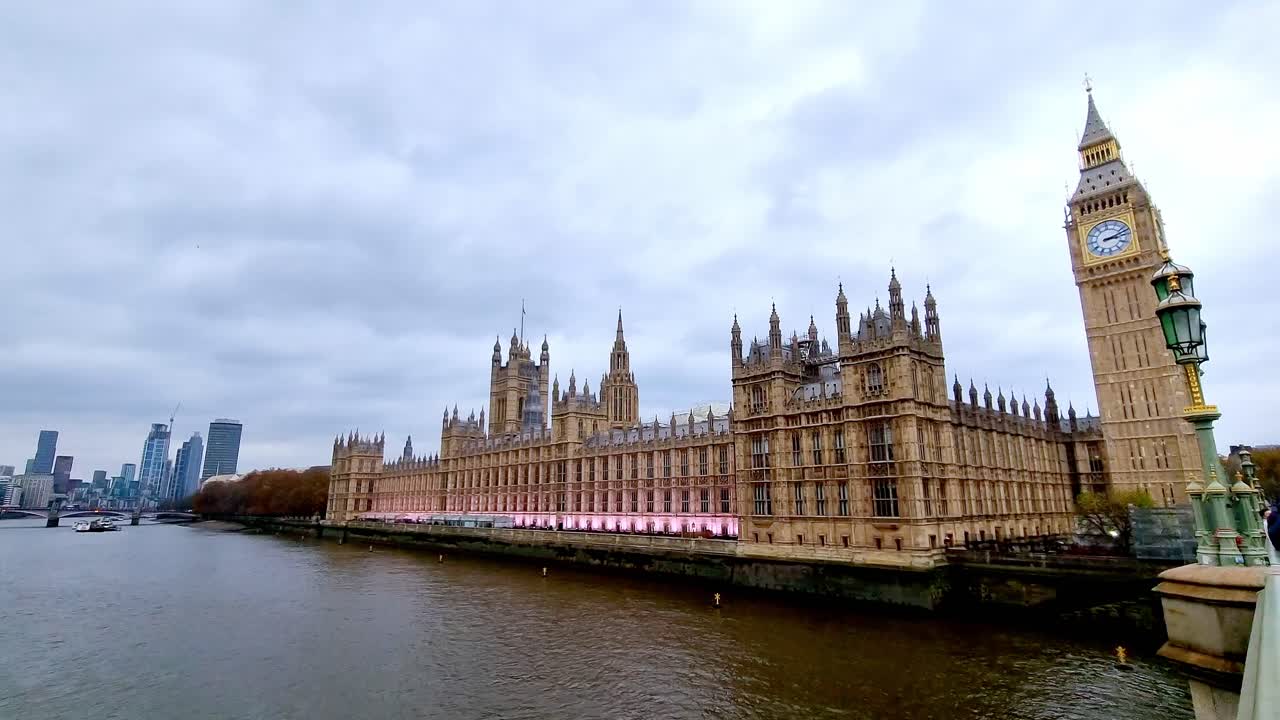 런던의 웨스트민스터와 빅벤