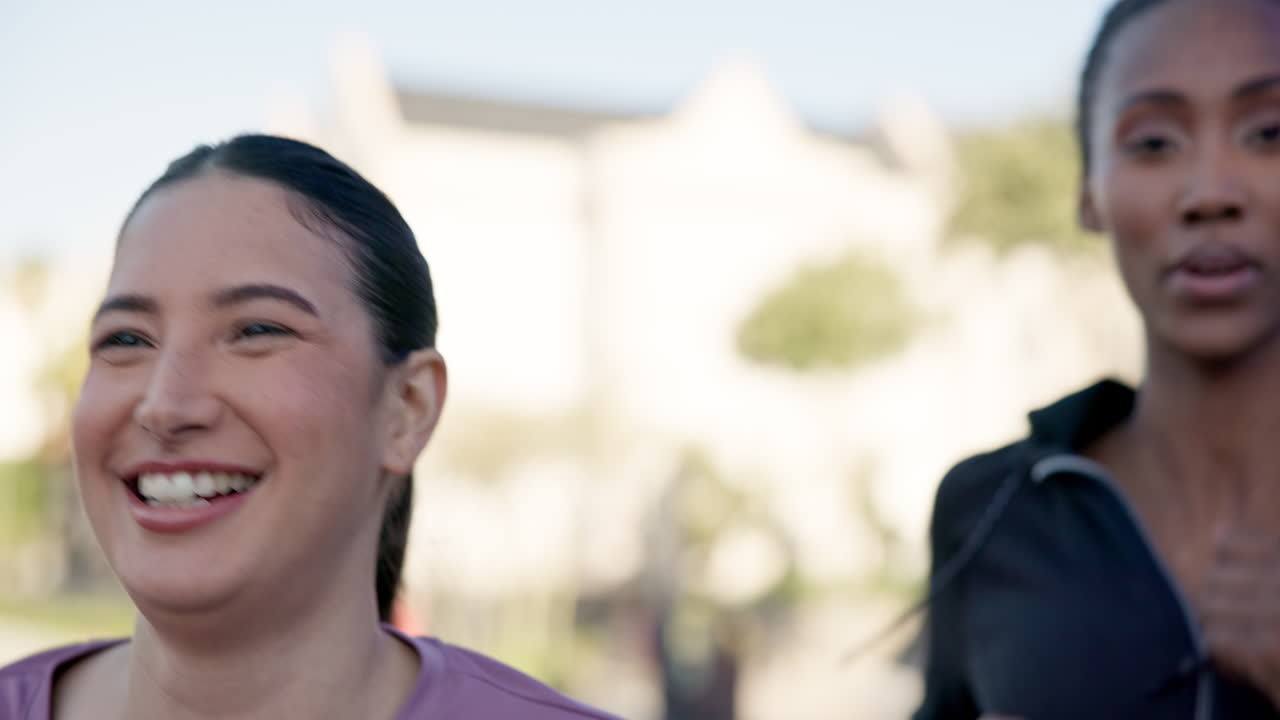 여자, 달리기 및 피트니스 친구