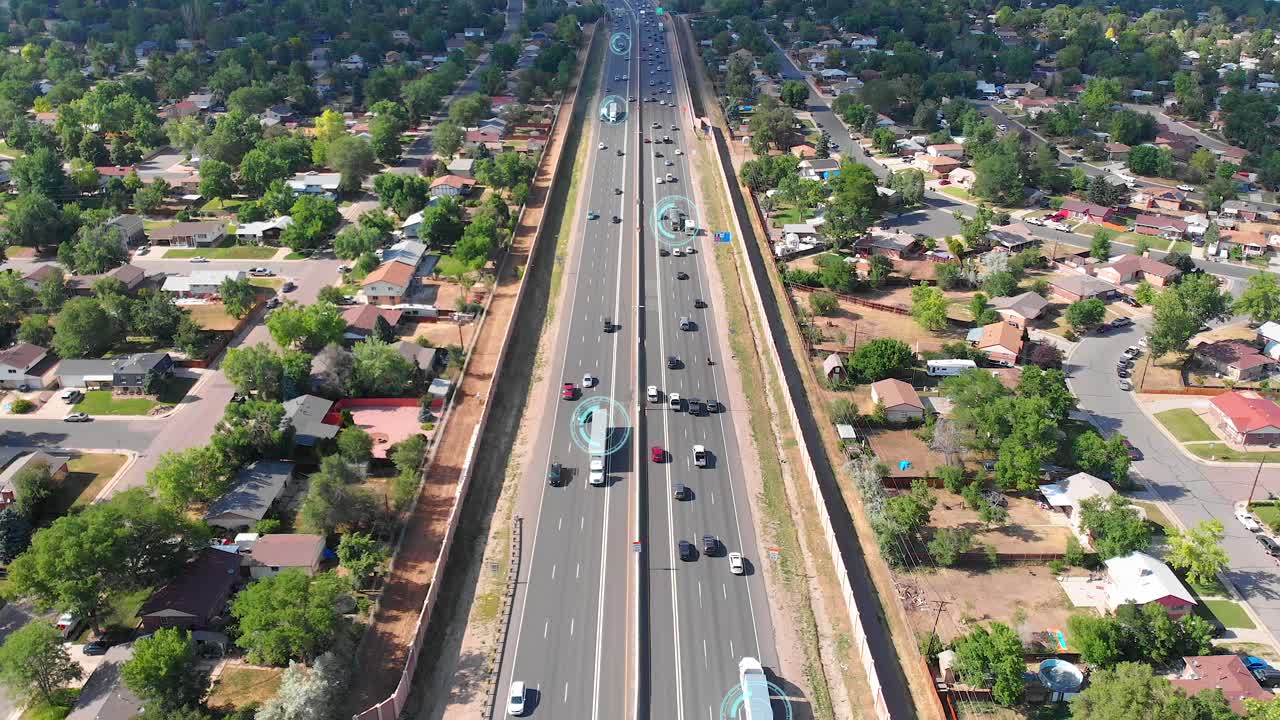 Grafica animata che evidenzia autoarticolati in autostrada.