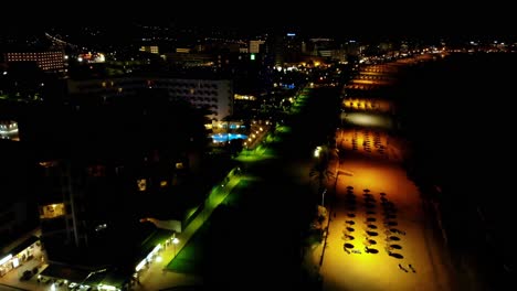 Antena-Sobre-La-Playa-Durante-La-Noche