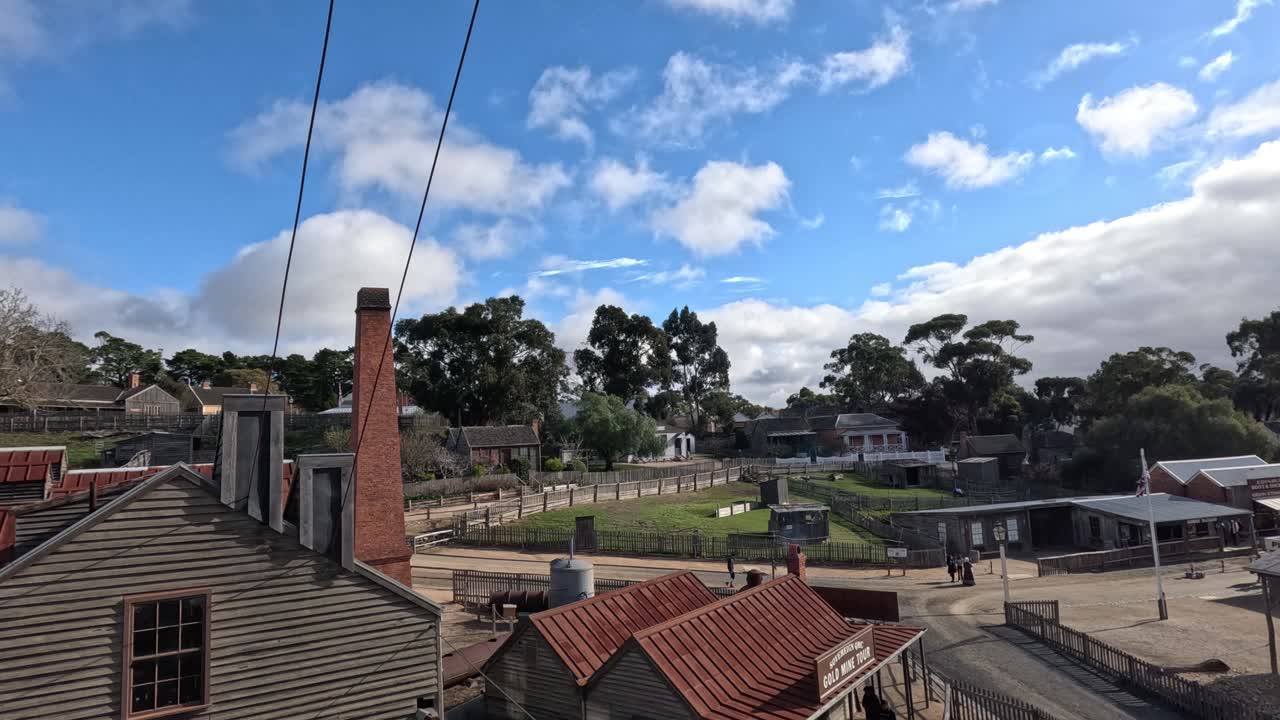 역사적 인 건물 과 굴 의 파노라마 뷰