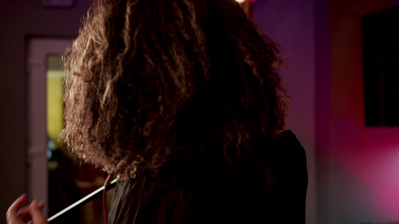 cantante en el estudio