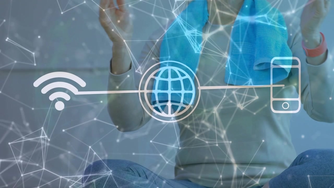 Ældre kvinde samler hænderne, hvilket igangsætter ikoner for sundhedsteknologi, WiFi og telefon, der synkroniseres med mudra-meditation.