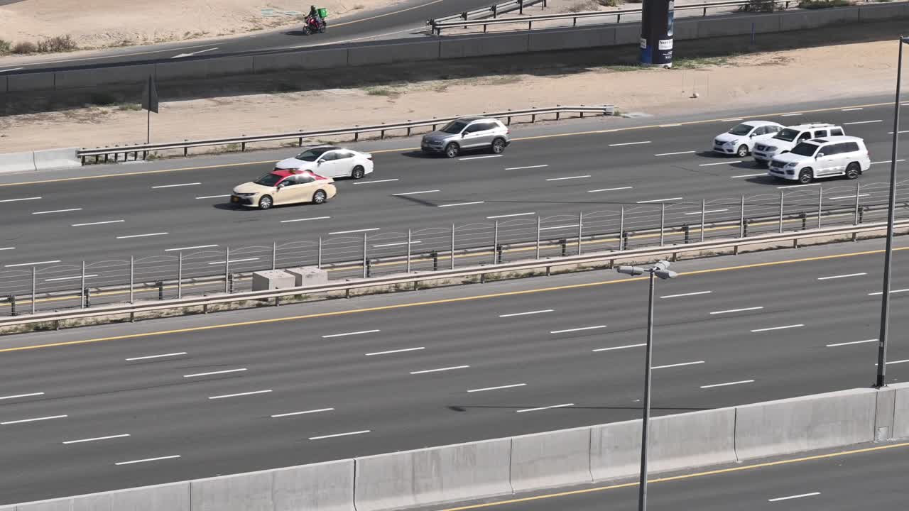 4k: 두바이 고속도로 교통, 아랍 에미레이트 11번 도로