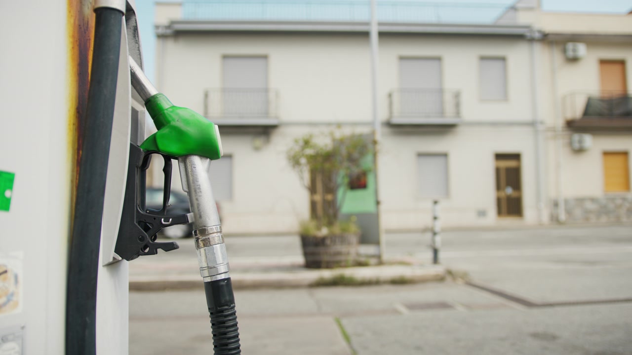Spent fuel at the petrol pump