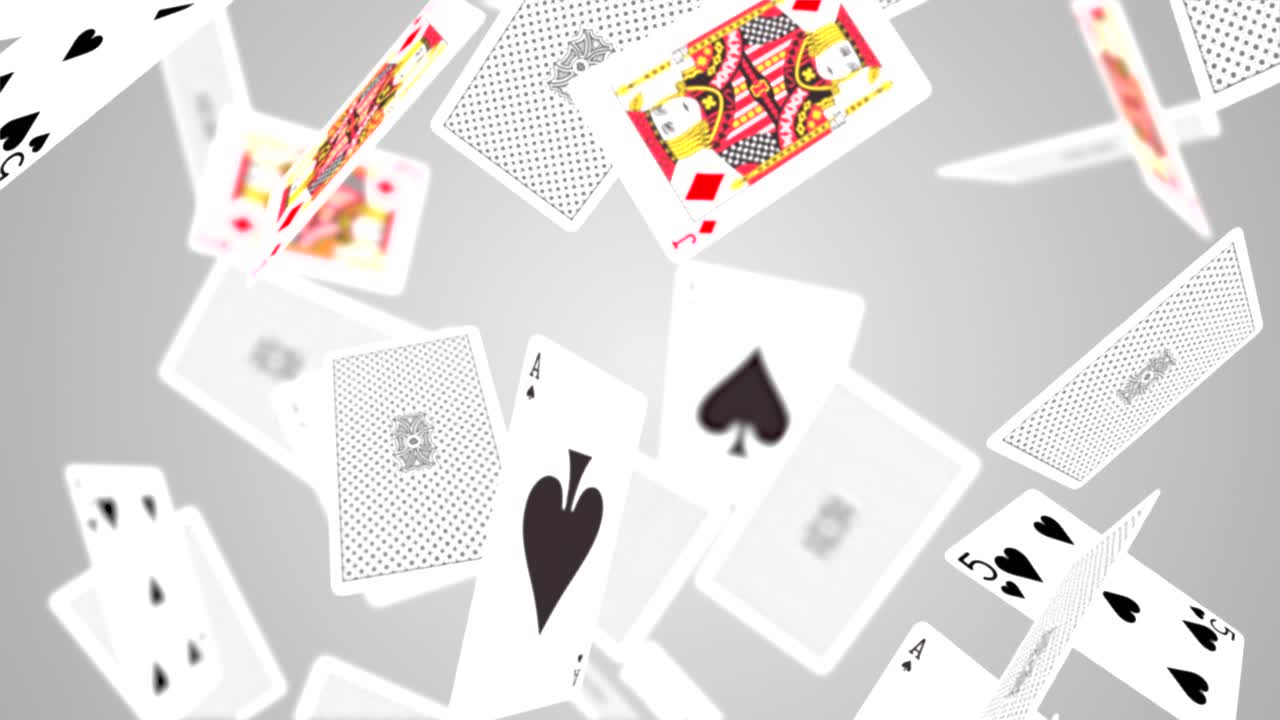 Animazione in loop di carte da gioco e fiches da casinò che cadono, con animazione di luce bianca e ombra, in loop continuo.